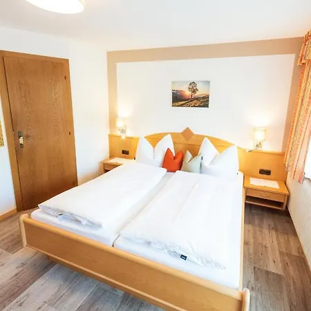 Haus Martina Тукс