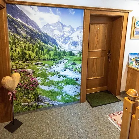 Апартаменты Haus Martina Тукс